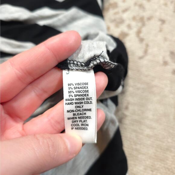 Saks Fifth Avenue Cowl Turtleneck Striped Long Sleeve Blouse Women Size XL - Picture 4 of 7